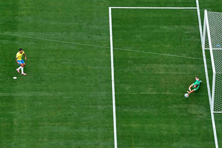 Brazil bị loại khỏi World Cup 2026: Khi cú sút penalty giật cục trở thành thảm họa