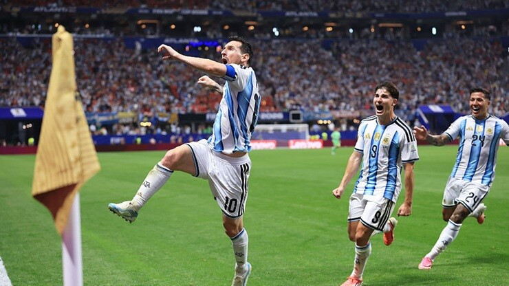 Cuộc đua Quả bóng vàng đảo chiều: Messi tăng vọt 966%, Mbappe áp sát Harry Kane
