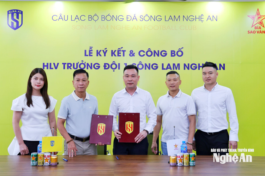 Huấn luyện viên Văn Sỹ Sơn tiếp tục dẫn dắt CLB Sông Lam Nghệ An