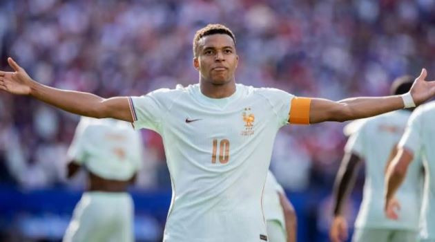 Kylian Mbappe chạm mốc 20 bàn thắng, đưa tuyển Pháp vào bán kết World Cup 2026