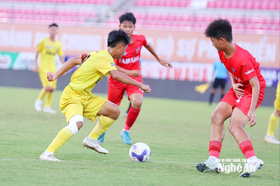 Sông Lam Nghệ An và những hướng đi mới trong đào tạo cầu thủ trẻ
