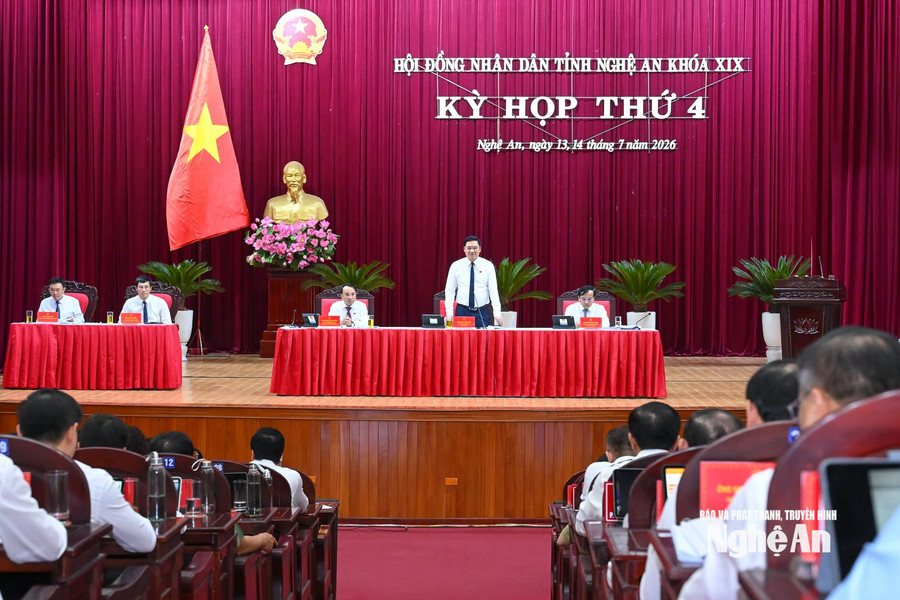 Sáng nay (14/7), HĐND tỉnh Nghệ An tiến hành chất vấn và trả lời chất vấn