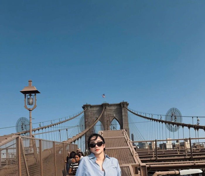 Hoa hậu Hương Giang xuất hiện với phong cách du học sinh tại New York sau MGI All Stars