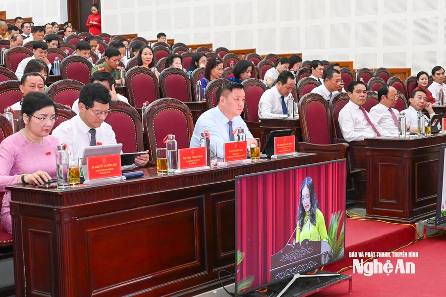 Kỳ họp thứ 4, HĐND tỉnh Nghệ An thông qua 23 dự thảo Nghị quyết có ý nghĩa chiến lược