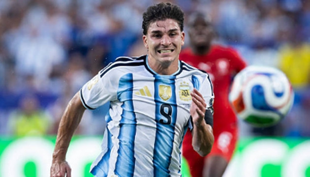 Arsenal dùng Gyokeres đổi Julian Alvarez, Liverpool chặn đứng tham vọng của Inter Milan