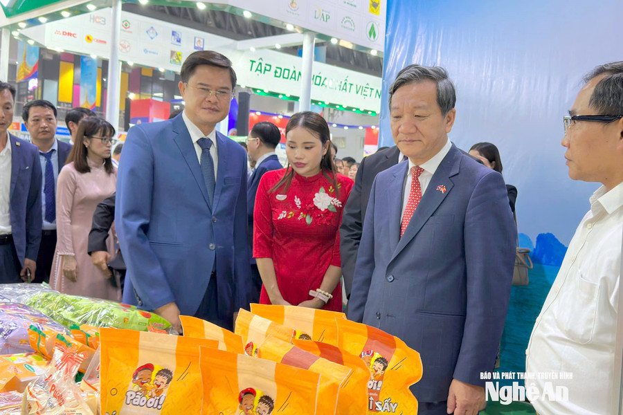 Nghệ An quảng bá sản phẩm đặc trưng tại Hội chợ Thương mại Việt Nam - Lào 2026