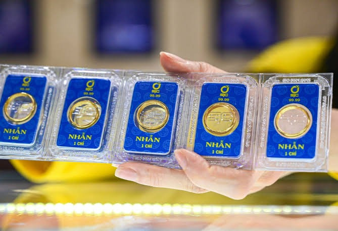 Giá vàng chiều 16/7/2026: Giá vàng SJC, nhẫn 9999 và giá vàng thế giới thứ Năm