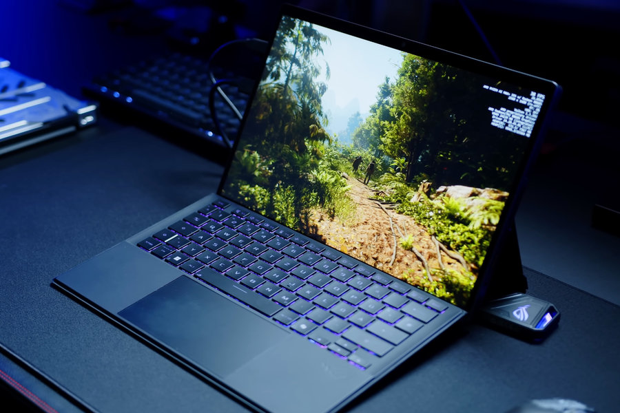 Asus ROG Flow Z13: Sức mạnh AMD Ryzen AI Max+ 395 trong thiết kế gaming 2 trong 1