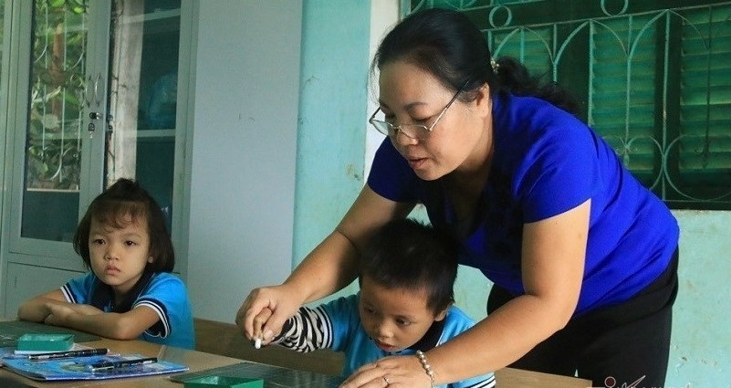 Bộ GD&ĐT cho phép các trường ký hợp đồng toàn thời gian với nhà giáo nghỉ hưu