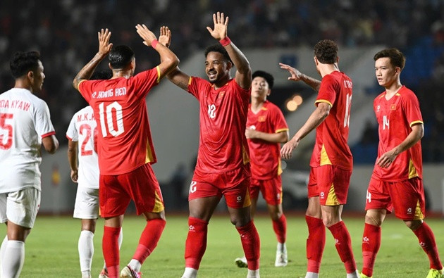 ĐT Việt Nam thắng Myanmar 4-0: Dấu ấn từ những vũ công Samba mới