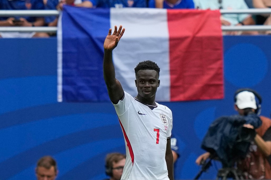 Anh đánh bại Pháp 6-4: Bukayo Saka lập hat-trick trong đêm diễn điên rồ