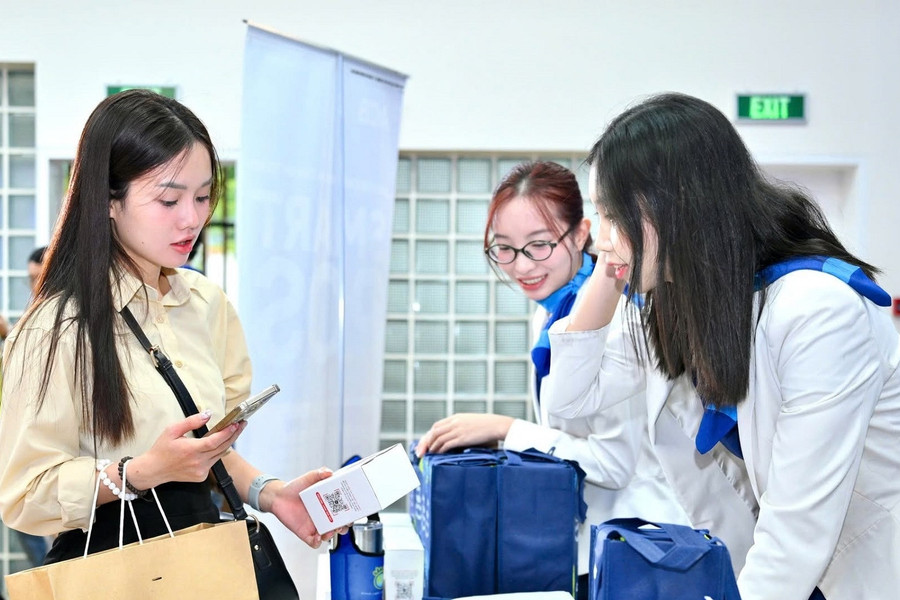 Lãi suất ACB tăng lên 7,8%/năm, cao nhất thị trường ngày 20/07/2026