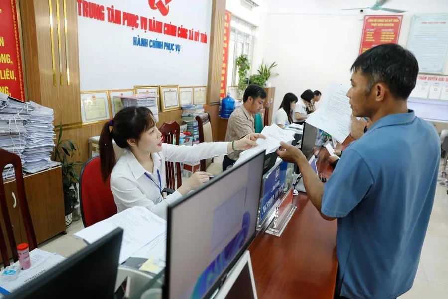 Việt Nam ban hành bộ tiêu chí đánh giá AI công vụ: Ưu tiên công nghệ nội và tính chính xác