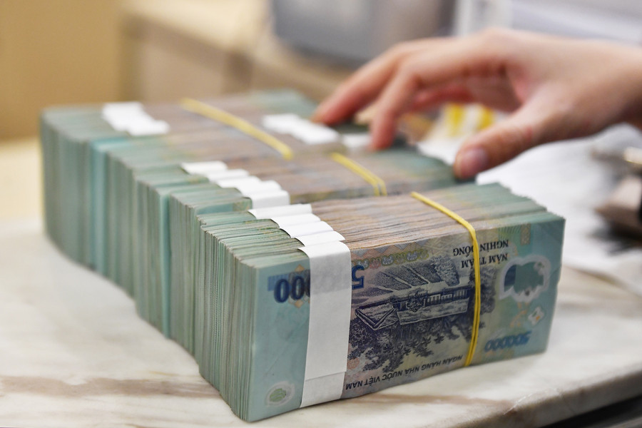 Lãi suất huy động đạt 9%/năm: Người gửi tiền cân nhắc thiệt hơn khi rút vốn trước hạn