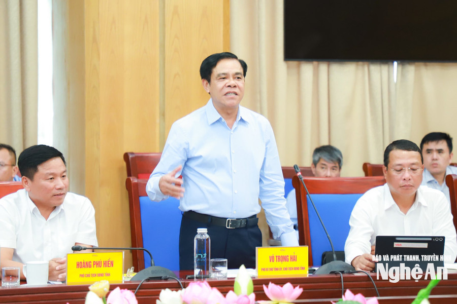 Nghệ An và ACV thống nhất sớm thi công dự án kéo dài đường cất, hạ cánh Sân bay Vinh