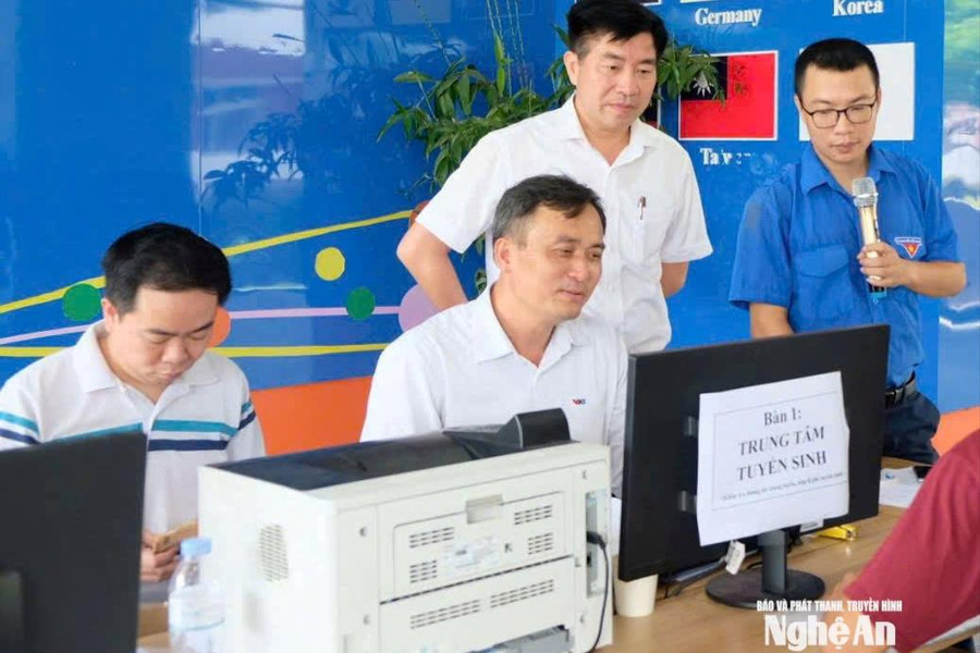 Trường Cao đẳng Việt - Hàn đón gần 1.500 học sinh, sinh viên nhập học