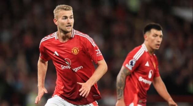 Manchester United và cơn đau đầu hàng thủ: Khi tài năng không đi đôi với sự bền bỉ