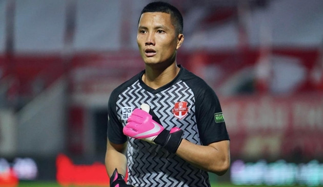 HLV Kim Sang Sik gạt Đình Triệu khỏi AFF Cup 2026: Nước cờ mạo hiểm và canh bạc tương lai
