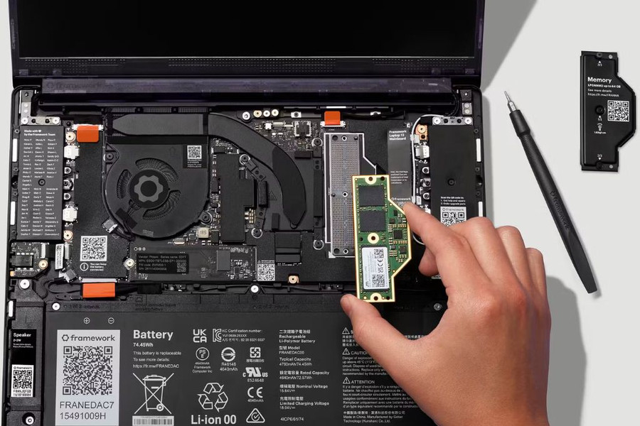 Framework tăng gấp đôi giá RAM LPCAMM2 trên Laptop 13 Pro do chi phí linh kiện leo thang
