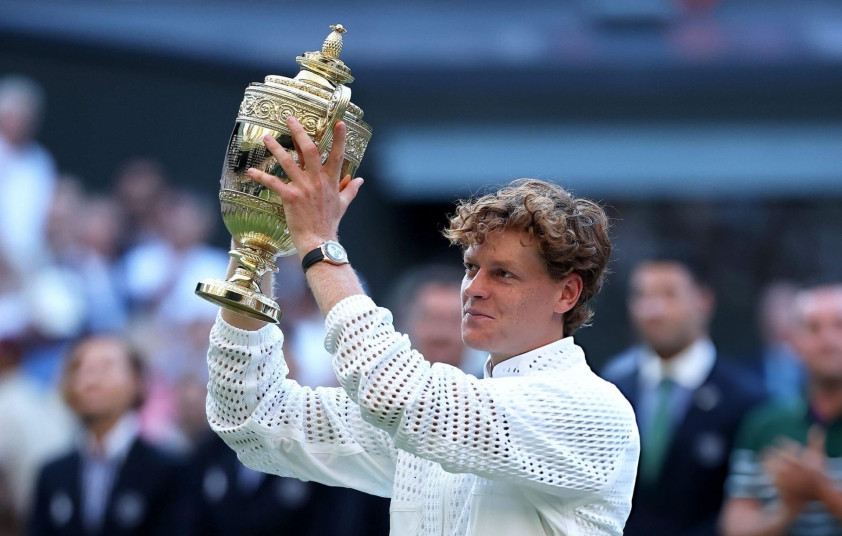 Jannik Sinner bảo vệ ngôi vương Wimbledon 2026 nhưng mất gần nửa tiền thưởng vì thuế