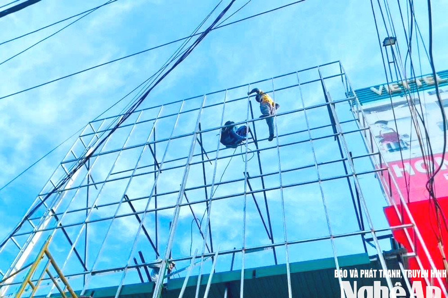 Nghệ An thành lập Đoàn kiểm tra thực hiện Quy hoạch hệ thống tuyên truyền, quảng cáo ngoài trời