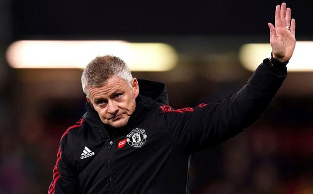 Harry Maguire ủng hộ Ole Gunnar Solskjaer sớm trở lại Premier League sau Besiktas