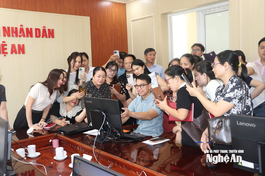 Đảng ủy Ủy ban nhân dân tỉnh triển khai số hóa hồ sơ đảng viên