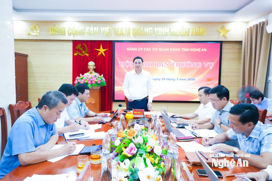 Tiếp tục đổi mới, nâng cao công tác xây dựng Đảng trong Đảng bộ Các cơ quan Đảng tỉnh