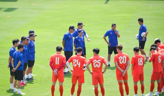 Sau màn đè bẹp Timor Leste 7-0: Bài toán bản lĩnh của tuyển Việt Nam trước Singapore và Indonesia