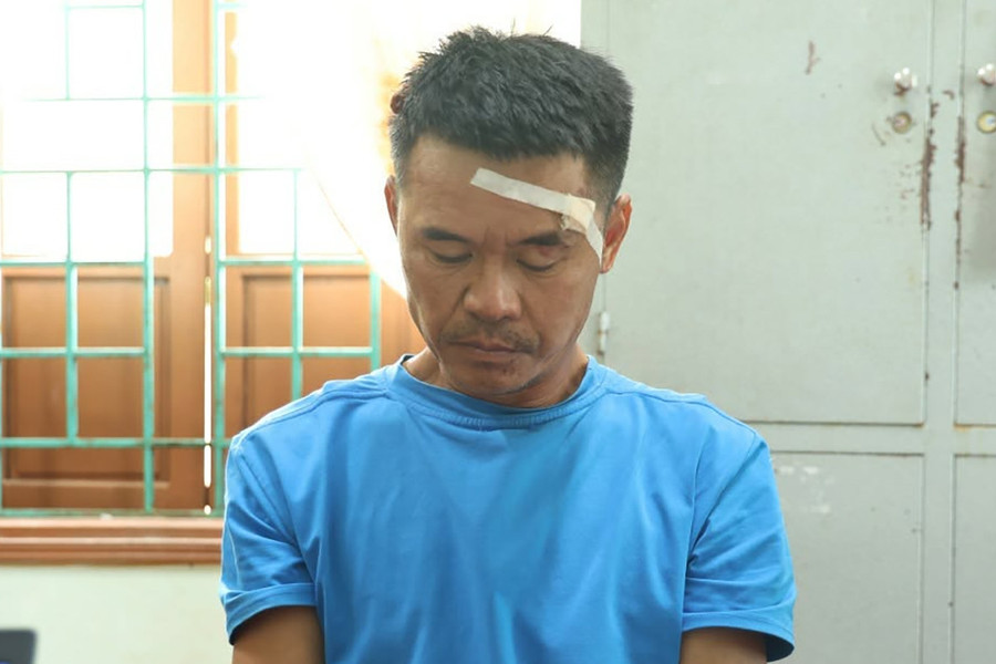 Bắt giữ đối tượng dùng rựa chém bị thương 2 cán bộ công an xã