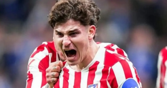 Barcelona bác bỏ đơn kiện từ Atletico Madrid, dốc lực chiêu mộ Julian Alvarez 100 triệu euro