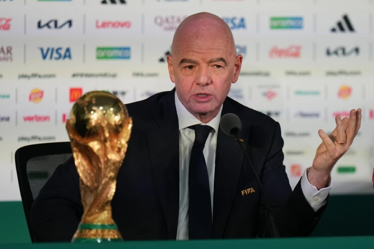 FIFA hủy thương vụ bán World Cup 20 tỷ USD: Cuộc nổi dậy và sự cô độc của Infantino