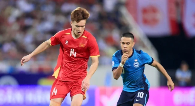 Việt Nam chia điểm bế tắc 0-0 trước Singapore: Dấu hỏi cho hàng công và làn sóng tranh luận ở Đông Nam Á