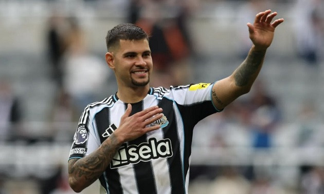 Arsenal chuẩn bị hoàn tất bom tấn 77 triệu bảng Bruno Guimaraes