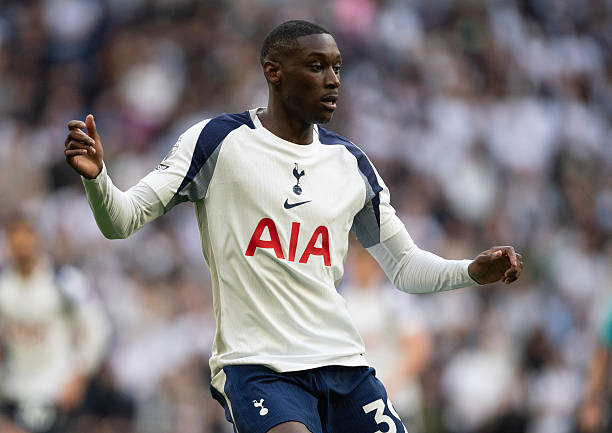 Juventus chốt thương vụ Randal Kolo Muani từ PSG với tổng giá trị 50 triệu euro