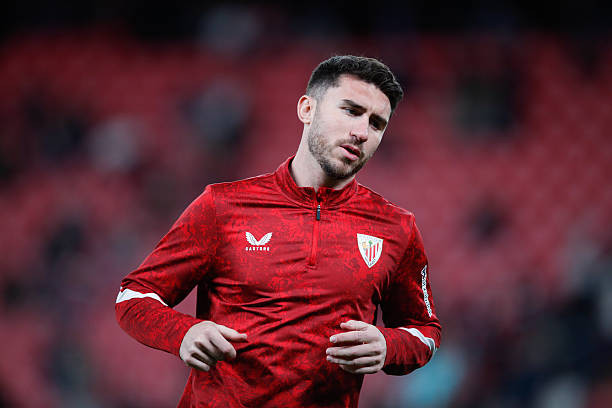 Athletic Bilbao hét giá 80 triệu euro, đập tan hy vọng sở hữu Laporte của Barcelona