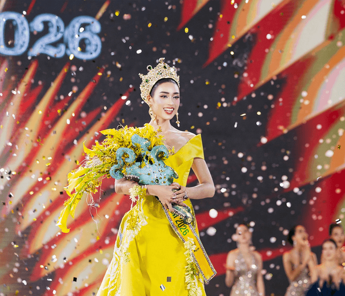Emoura Phạm đăng quang Miss Grand Vietnam 2026 trong sự vỡ òa của 5.000 khán giả