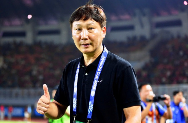 HLV Kim Sang-sik cao tay: Tuyển Việt Nam đè bẹp Indonesia 3-0 bằng đòn chiến thuật