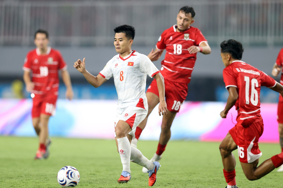 Tuyển Việt Nam lên đỉnh bảng A AFF Cup 2026: Bước ngoặt từ chiến thắng lịch sử tại Bogor