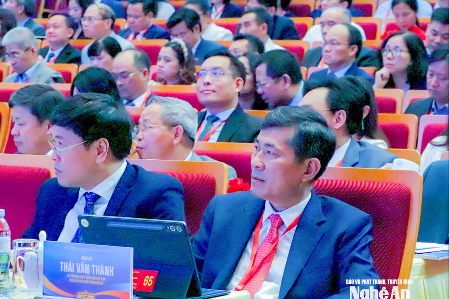 Nghệ An phối hợp với Tập đoàn SK (Hàn Quốc) nghiên cứu triển khai Trung tâm Dữ liệu trí tuệ nhân tạo