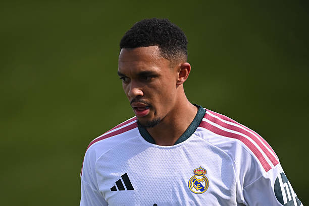 Real Madrid hưởng lợi lớn từ quyết định loại Alexander-Arnold của Tuchel