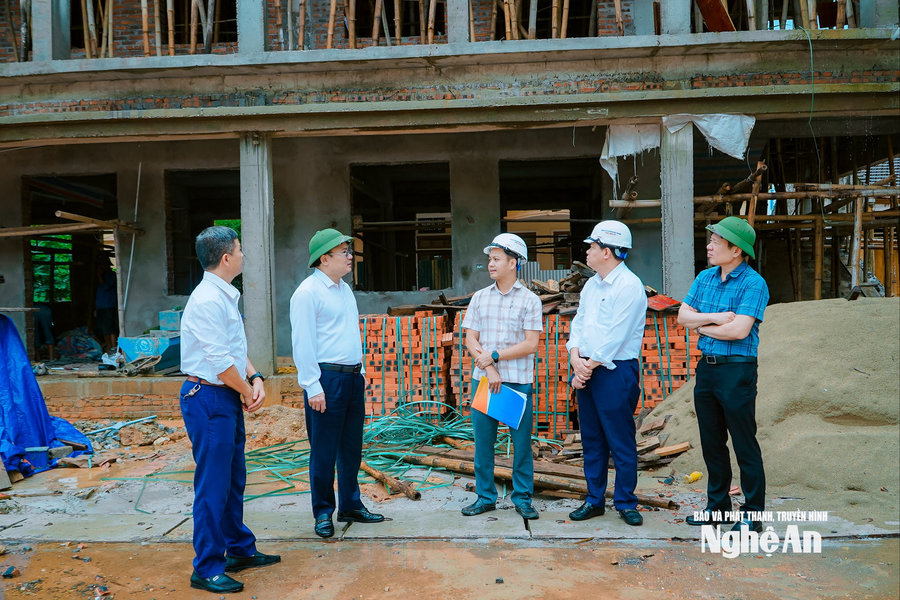 Tăng cường trách nhiệm người đứng đầu, phấn đấu hoàn thành 100% kế hoạch giải ngân vốn đầu tư công tại khu vực Tân Kỳ