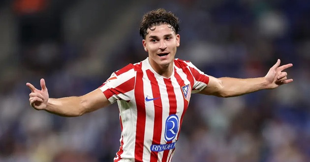 Barcelona lập danh sách mua trung phong mới khi hụt Julian Alvarez và sắp mất Ferran Torres