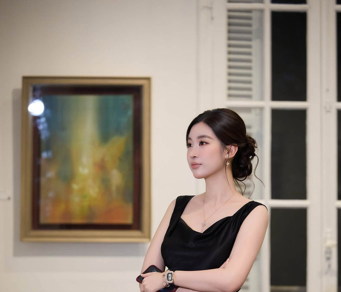 Hoa hậu Đỗ Mỹ Linh: Phong cách thời trang tinh tế và cuộc sống viên mãn