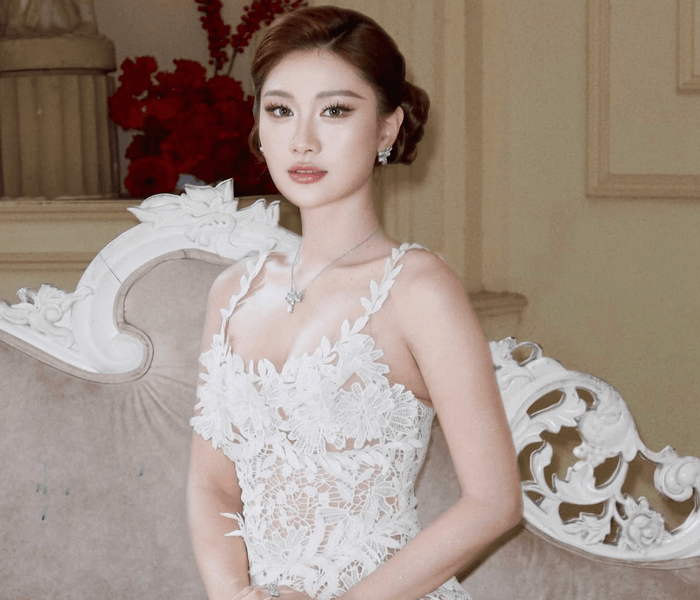 Phương Linh gây chú ý với phong cách thời trang và nhan sắc sau một năm đăng quang