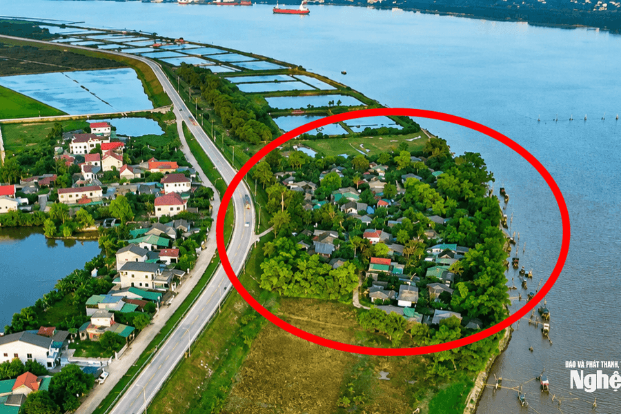 Đẩy nhanh tiến độ di dời cư dân vùng 'rốn lũ' Hòa Lam
