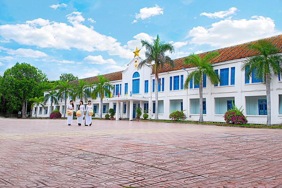Điểm chuẩn Đại học Nha Trang 2026, marketing cao nhất 27,66 điểm