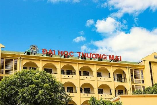 Điểm chuẩn Đại học Thương mại 2026, logistics cao nhất 26,5 điểm