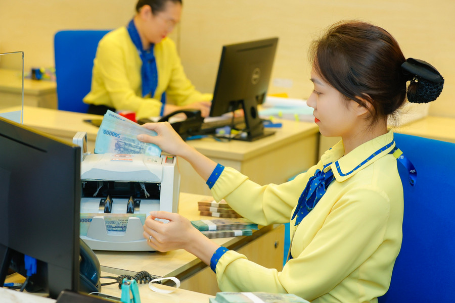 Dư nợ tín dụng bất động sản tại 12 ngân hàng đạt hơn 1,12 triệu tỷ đồng trong 6 tháng đầu năm