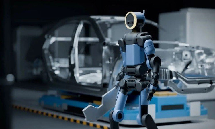 Robot Atlas của Boston Dynamics tự thay pin 3 phút giúp nhà máy vận hành không ngừng nghỉ
